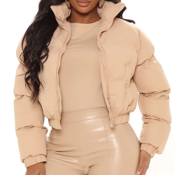 Fashion Nova Beige Tan Cropped Puffer Drop Shoulder Front Zip Jacket Size S - Picture 3 of 11